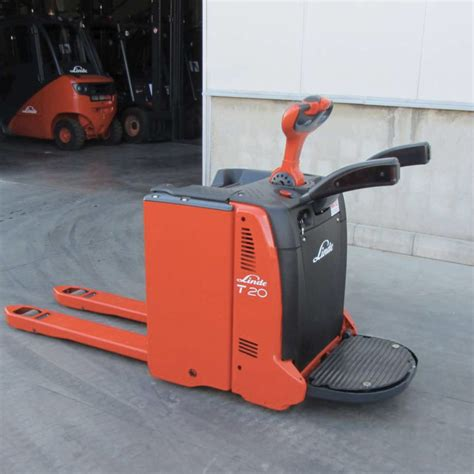 Safe Operation of a Pallet Truck