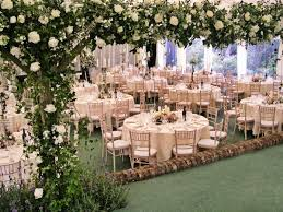 Wedding marquees can be decorated in many ways